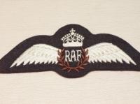 RAF pilot KC tunic badge