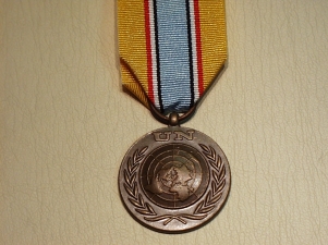 United Nations Angola (UNAVEM) full sized medal - Click Image to Close