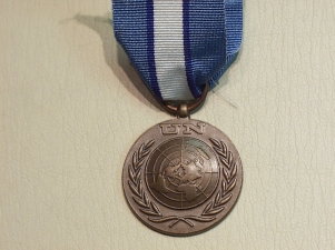 UN Cyprus (UNFICYP) miniature medal - Click Image to Close