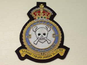 100 Squadron RAF KC blazer badge - Click Image to Close